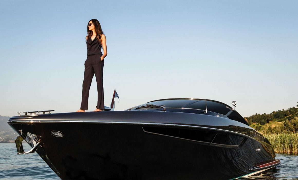 Riva Rivamare cruising